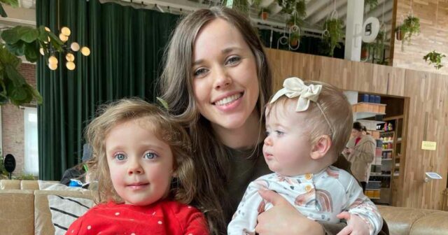 Jessa Duggar e o álbum da família de seu marido Ben Seewald

