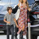 Jessica Alba, 44 anos, olhou abatida enquanto levava seus filhos ao shopping para alguma terapia de varejo na quinta -feira, apenas alguns dias depois que ela confirmou que ele está namorando um modelo 20 anos