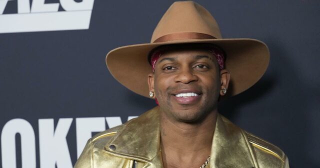 Jimmie Allen considerou culpado de agressão sexual por não seguir as ordens judiciais



