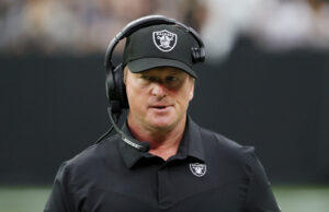 Jon Granden desperdiça não tempo pegue o melhor quarterback da NFL atual Jon Granden desperdiça não tempo pegue o melhor quarterback da NFL atual