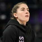 WNBA Player Cameron Brink Pregame Fort é baseado em Tennis Pro Coco Gauff