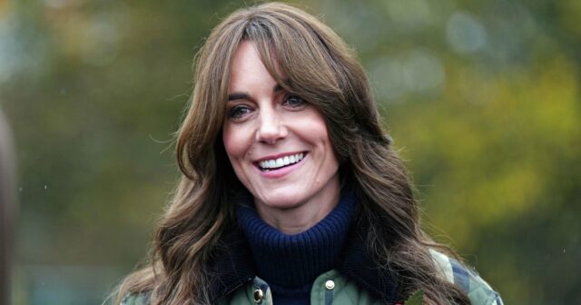 Kate Middleton usa esta confortável bota do Chelsea no outono.



