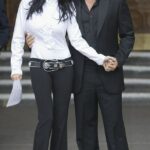 Katie e Peter se conheceram, sou uma celebridade ... em 2004 e se casaram no ano seguinte após um romance de turbilhão