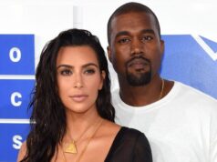 Kim Kardashian revela que Kanye West a acusou de fingir roubo em Paris Kim Kardashian está cheio de lágrimas em Kanye West em um novo trailer de documentos