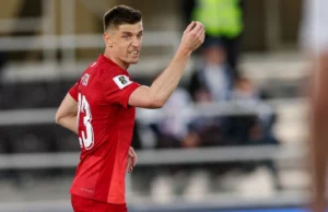 Krzysztof piątka passou a “entrada do dragão”. Um objetivo no debate no Al-Duhailo, no Catar Krzysztof piątka passou a "entrada do dragão". Um objetivo no debate no Al-Duhailo, no Catar