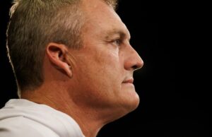 Kurtenbach diz que os 49ers entraram em pânico para compensar seus erros na construção de sua lista Kurtenbach diz que os 49ers entraram em pânico para compensar seus erros na construção de sua lista