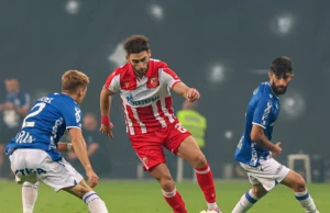 Lech enterrou suas chances de jogar na Liga dos Campeões. A estrela vermelha não deixou ilusões Lech enterrou suas chances de jogar na Liga dos Campeões. A estrela vermelha não deixou ilusões