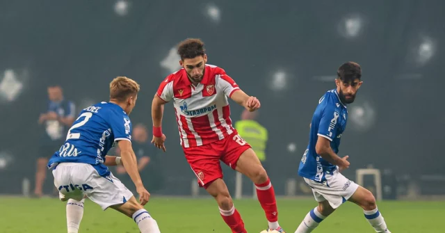 Lech enterrou suas chances de jogar na Liga dos Campeões. A estrela vermelha não deixou ilusões

