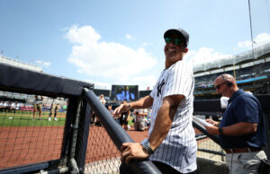 Legenda Leges Envie uma mensagem de Laube para Aaron Boon, Esquadrões Amiid Legenda Leges Envie uma mensagem de Laube para Aaron Boon, Esquadrões Amiid