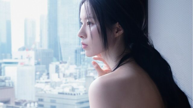 Lim Kim assina com a música universal Coréia

