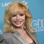 O WKRP em Cincinnati Loni Anderson morreu no domingo aos 79 anos, segundo sua corda. Imagem 2015 em LA