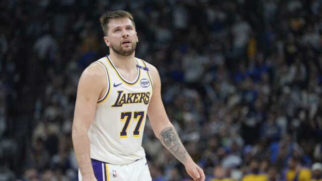 Luka Doncic assinou 3 anos, extensão de US $ 165 milhões com Lakers - relatórios

