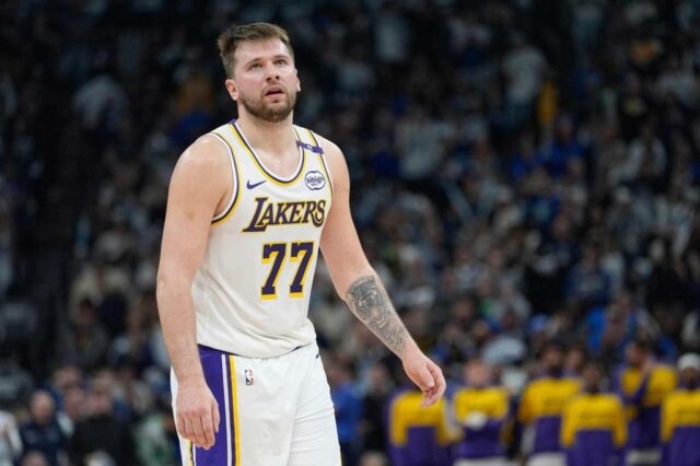 Luka Doncic concorda com uma extensão de contrato com Lakers até 2028

