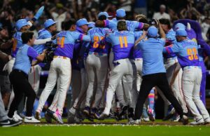 MLB Roundup: Primeiro 9-0, Piratas do Rockies Shock 17-16 MLB: Pittsburgh Pirates in Colorado Rockies