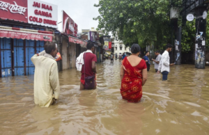 Mães de inundação em oração Volva Ganga Sign Mães de inundação em oração Volva Ganga Sign