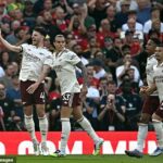 O Arsenal teve a sorte de trocar uma vitória crucial por 1 a 0 em Old Trafford contra o Man United