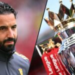 O gerente do Manchester United, Ruben Amorim, assiste antes da partida amigável antes da temporada entre o Manchester United e a Fiorentina de Old Trafford em 2025 em Manchester, Inglaterra.