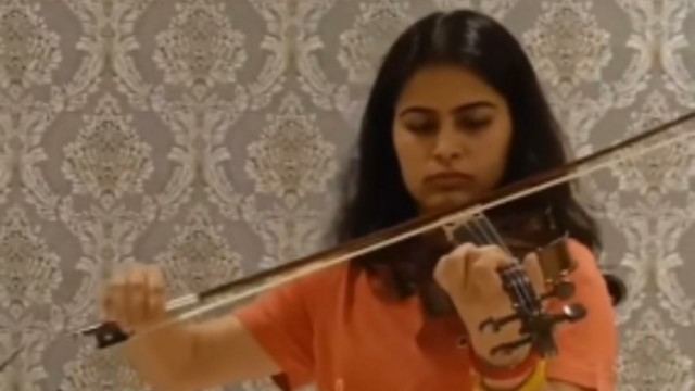 Manu Bhakar atacou um cordão patriótico com uma homenagem ao violino no Dia da Independência

