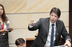 Miguel Uribe Turbay morre dois meses depois que o presidente conservador colombiano, esperançosamente, disparou no Rally O senador Miguel Uribe Turbay morreu dois meses depois de ter sido baleado na cabeça em um comício