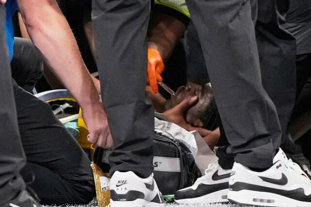 Morice Norris, do Lions, compartilha boas notícias de manhã depois de serem removidas do campo na ambulância

