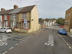 Mulher é agredida por um fasmo, que então arrastou a vítima por um beco. Uma pesquisa urgente é lançada. Alega -se que um homem puxou a vítima para um beco enquanto ela estava andando na Saunders Street, perto do cruzamento com a St George's Road (foto), antes de agredi -la sexualmente