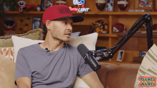 NASCAR Phenom Kyle Larson diz que a noite Talladega 'transformou esportes' em uma piada: 'Eu não fiz nada de bom "

