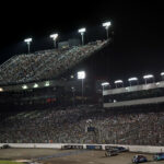 NASCAR atinge o marco do ingresso para a emocionante corrida da Copa da Richmond Raceway