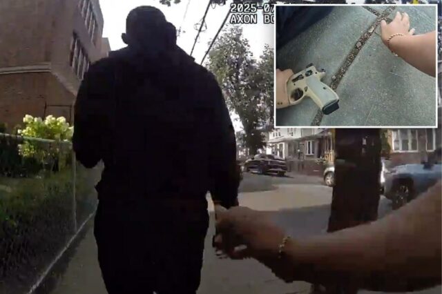 NYPD lança uma gravação dramática da câmera de oficiais que brigam com o suposto revólver adolescente no Brooklyn Chase

