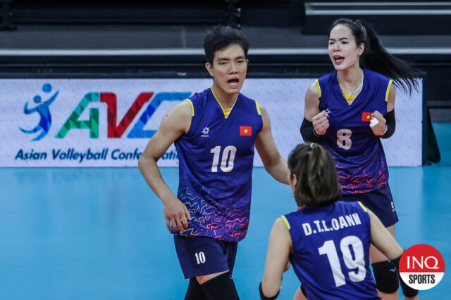 Nguyen Thi Bich Tuyen, do Vietnã, na AVC Challenge Cup 2024 contra o Cazaquistão