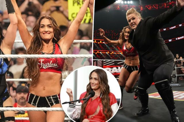 Nikki Bella diz que seu implante de mama foi empurrado para as costelas enquanto a luta livre em "Monday Night Raw"

