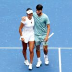Emma Raducanu e Carlos Alcaraz foram espancados em sets seguidos pela semente número um no US Open