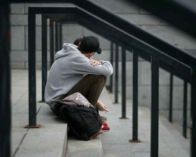 Os sintomas do distúrbio alimentar em adolescentes podem ser rastreados até as dificuldades da família, novos estudos mostram