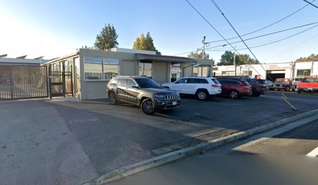 Localização de várias compras de propriedades da NVIDIA em Santa Clara, que é exibida como parte do esboço. O complexo da sede da NVIDIA é visível no lado esquerdo da imagem. Os limites são aproximadamente. (Google Maps)