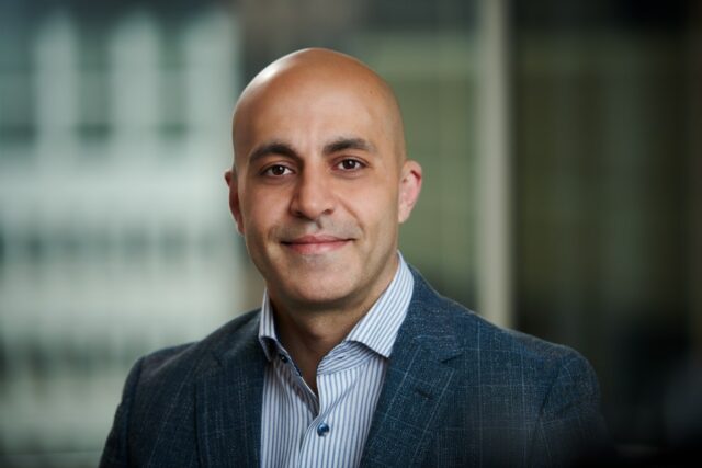 O CEO da Databricks afirma que ele poderá atacar o mercado de banco de dados de IA com US $ 1 bilhão.



