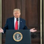 A estratégia de Trump de Tim Cook é simples, mas outro CEO pode ter dificuldade em copiá -la | Trump no pódio da Casa Branca