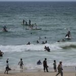 O Canadá cai 10 toneladas de ajuda para Gaza by air