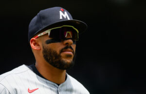 O Carlos Struck pergunta o comércio a Astros? Estrela, GM GM fornece caritidade O Carlos Struck pergunta o comércio a Astros? Estrela, GM GM fornece caritidade