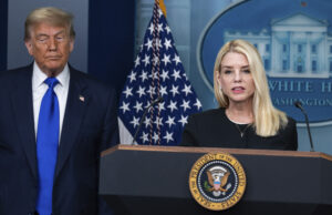 O Departamento de Trump se move para reviver o pedido de gravação no curso de origem O Departamento de Trump se move para reviver o pedido de gravação no curso de origem