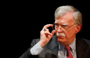 O FBI de Trump assume a casa de John Bolton enquanto ele está dentro, como parte de uma investigação de segurança nacional O FBI invadiu a casa de John Bolton na manhã de sexta -feira, um porta -voz do Bureau confirmou ao Daily Mail