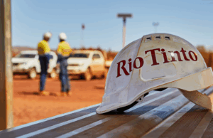 O Rio Tinto se move para cortar doente, deixa de 45 a 12 dias para os trabalhadores de Pilbara O Rio Tinto está olhando para a barra, deixa 73 % das dezenas de milhares de trabalhadores na Austrália Ocidental nas minas de Pilbara.