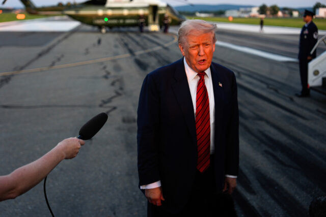 Ó Senhor, como Trump está tentando se esquivar de seu Éfeso tropeçando hoje?


