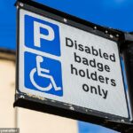 Houve mais de 77 casos de pessoas sendo pegos usando mal as licenças de estacionamento do falecido em Nottingham desde o início de 2025