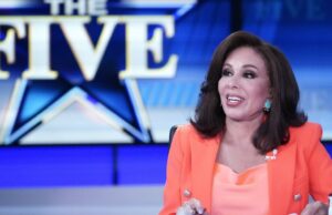 O anfitrião da Fox News estava determinado a manter Trump no cargo, mesmo após as eleições de 2020, um registro legal estados O anfitrião da Fox News estava determinado a manter Trump no cargo, mesmo após as eleições de 2020, um registro legal estados