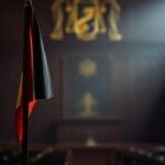 Uma bandeira belga em um tribunal. A Bélgica está procurando cooperação entre empresas de jogo para novas regras para E-Evidence