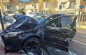 O britânico fugitivo “procurado pela polícia espanhol por assassinato” preso em Costa del Sol depois que o acidente de carro levou à descoberta de armas, munição … e livro sobre budismo Um britânico fugaz que se acredita ser um assassino, pois a polícia diz que foi procurada por assassinato foi presa após uma série de duas mulheres em uma Costa del Sol-BensinsinStation e um acidente de carro subsequente (foto)