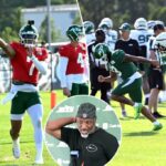 O campo de treinamento do Jets Scimmage é transformado em uma bagunça bagunçada
