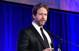 O co-fundador da aspiração se declara culpado em fraude de US $ 248 milhões Joe Sanberg speaks at an event.