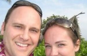 O comportamento perturbador dos pais perante o filho, 15 anos, assassinou -os e três irmãos para incríveis US $ 1,5 milhão O engenheiro elétrico Mark Humiston, 43, e sua enfermeira registrada Sra. Sarah, 42, foram encontrados mortos em casa junto com três de seus 5 filhos em outubro de 2024