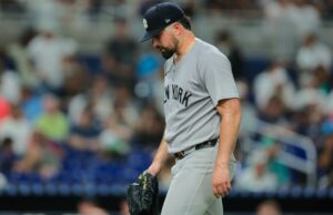O desempenho de Carlos Rodon Yankees voltou por problemas de controle O Broomer inicial dos Yankees Carlos Rodon retorna ao abrigo contra o Marlin durante o terceiro turno na noite de sexta -feira em Miami.