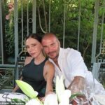 David e Victoria Beckham parecem enfrentar uma mágoa fresca à medida que surgiram novos detalhes do discurso de renovação do VOW do filho Brooklyn para a esposa Nicola Peltz.